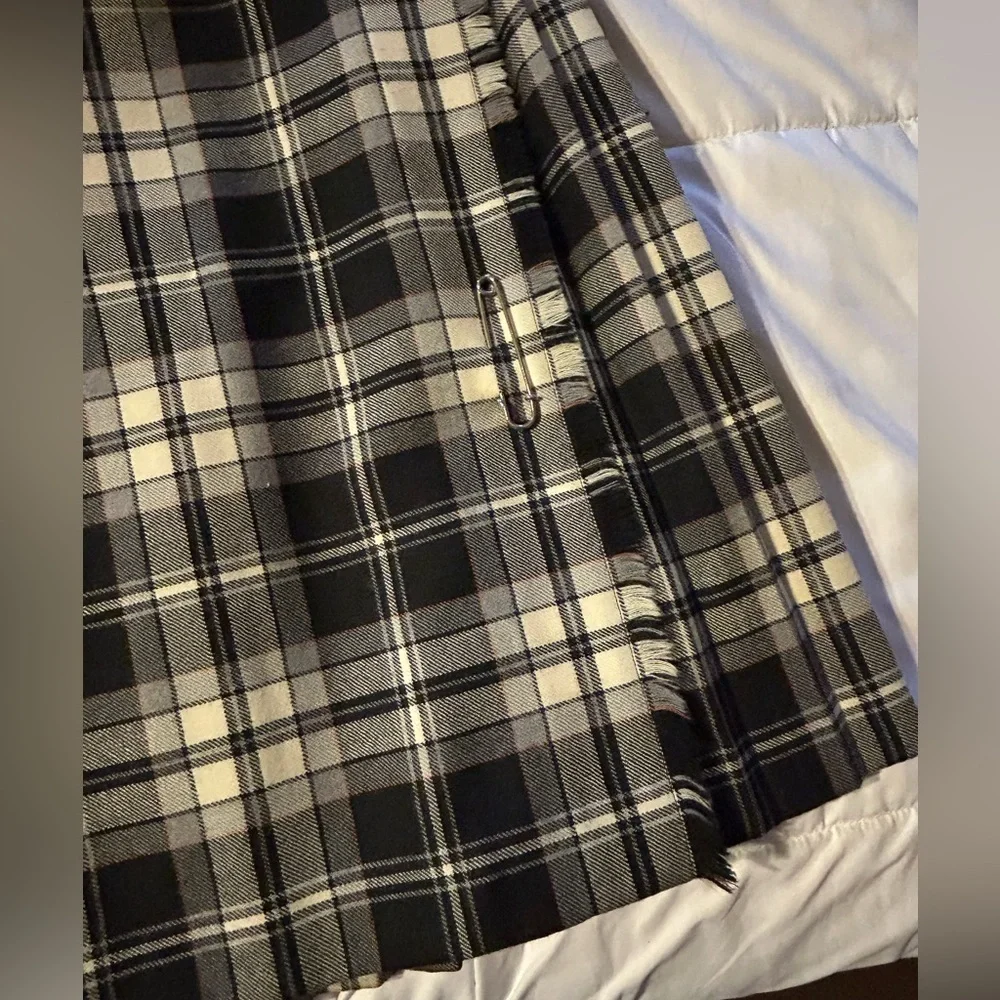 Aljean of Canada 70's  Vintage PLAID Kilt Pleated Wool Midi Blanket Skirt